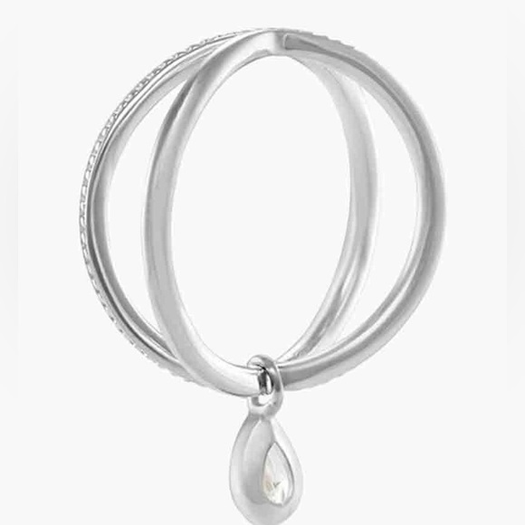 Chamilia SS Criss Cross Ring Zirconia NEW - Picture 2 of 3